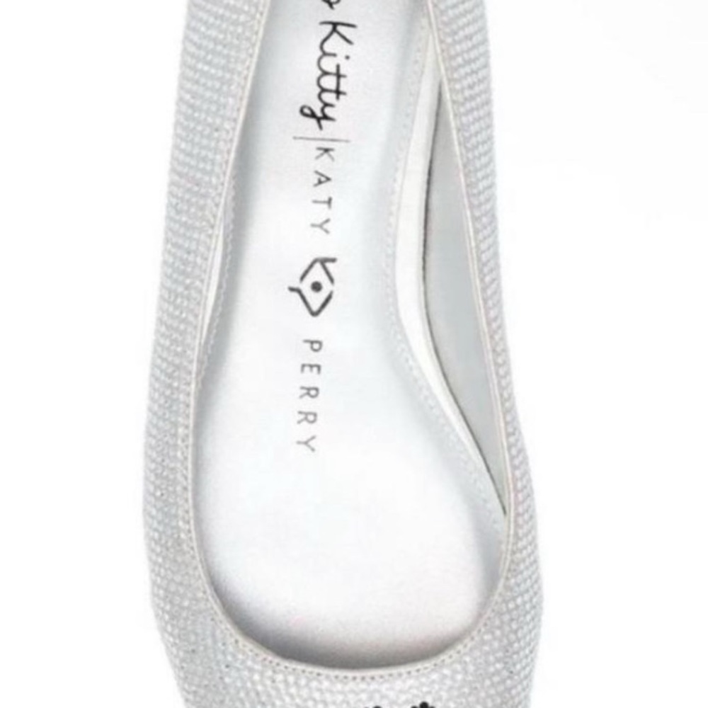Katy Perry Rhinestone Hello Kitty Ballet Flats NIB size 8 - Picture 3 of 4